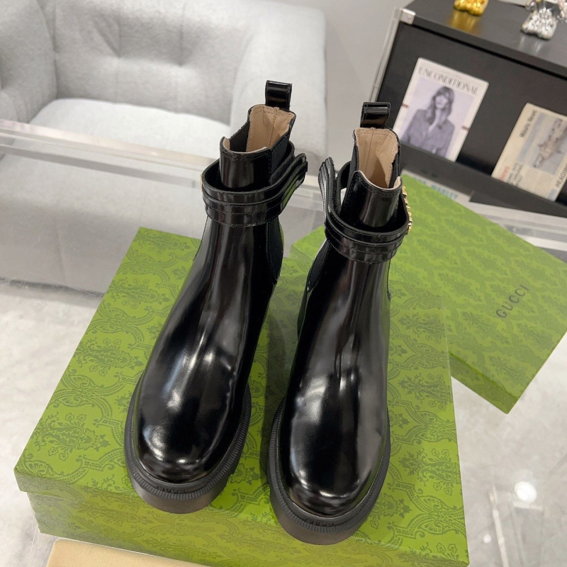 G*u*i boots